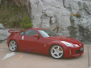 Nissan 350Z by Wald 2004 года